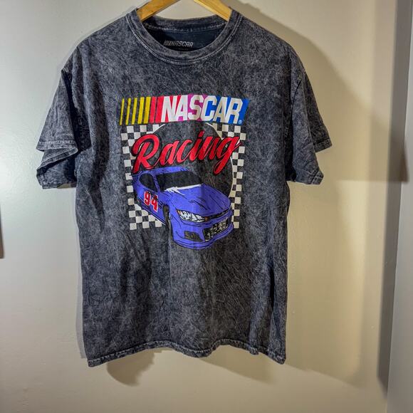 NASCAR Racing Graphic T-Shirt | Black Acid Wash Checkered Flag Y2K Streetwear M - Picture 1 of 3